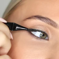 Hot KEVYN AUCOIN Angled Eyeliner Brush