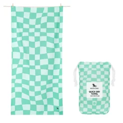Fashion DOCK & BAY Check Mate Quick Dry Towel