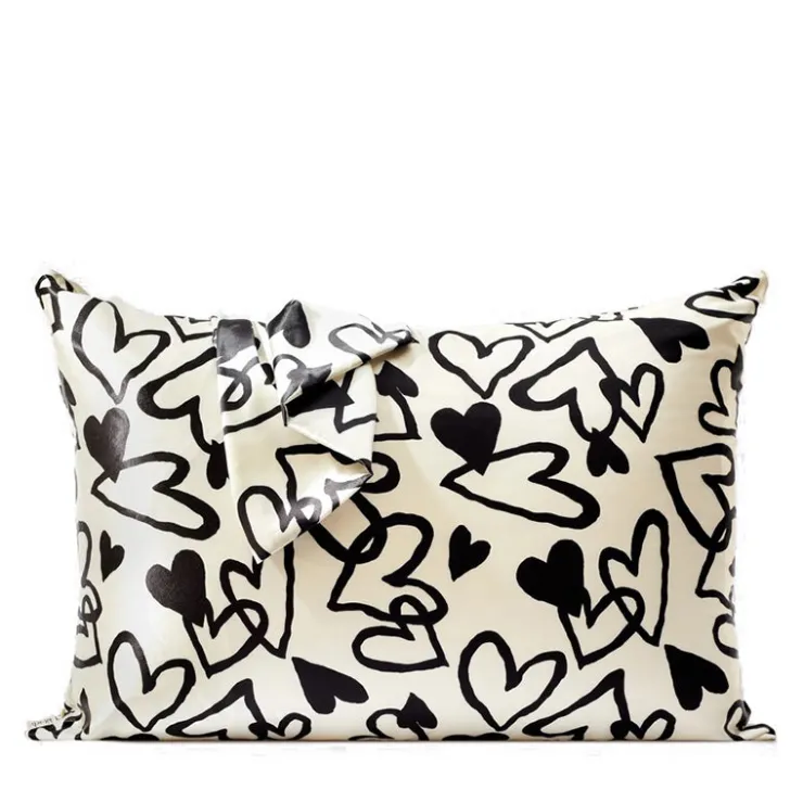 Outlet KITSCH Heart Satin Pillowcase