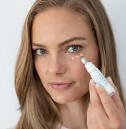 Hot Colorescience Total Eye 3-in-1 SPF 35